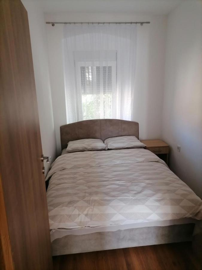 15 Apartment *