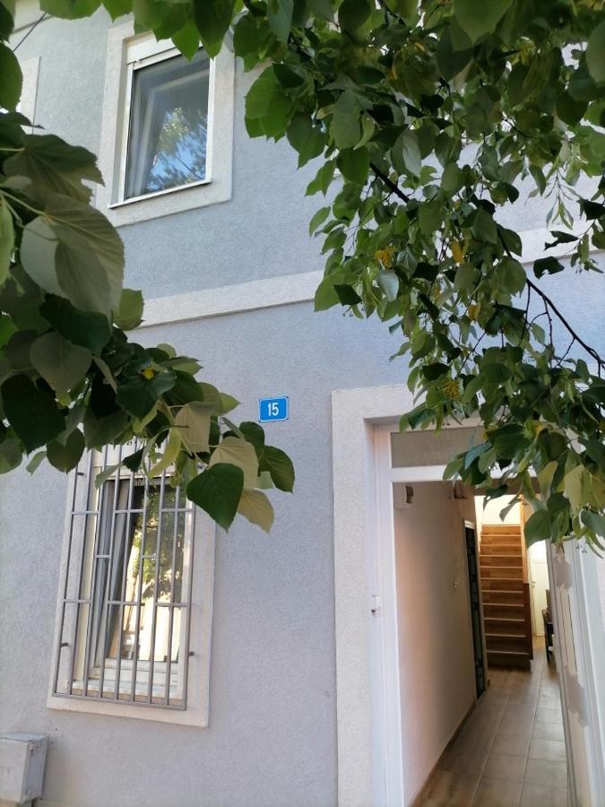 15 Apartment