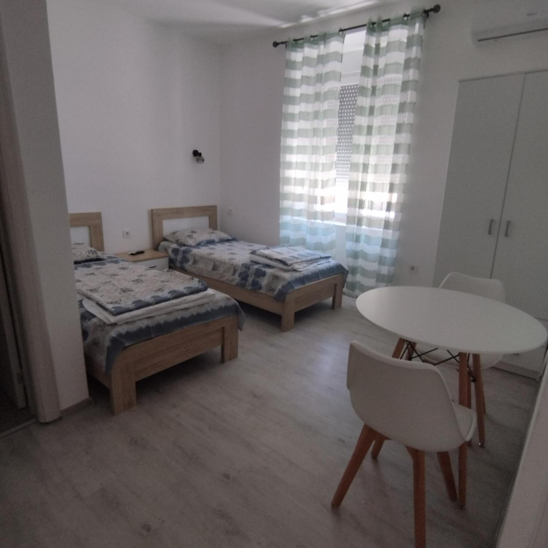 Apartment 15