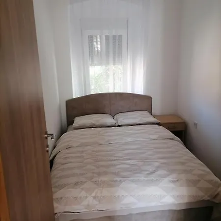 Apartmani 15 采蒂涅 外观 照片