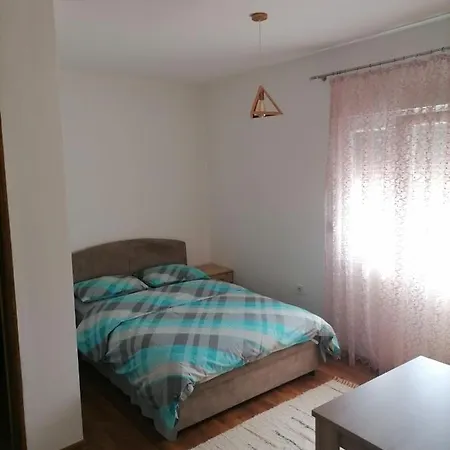 Apartmani 15 采蒂涅 外观 照片