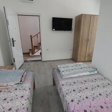 Apartmani 15 采蒂涅 外观 照片