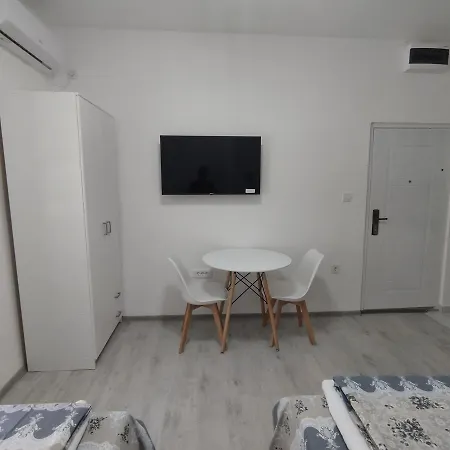 Apartmani 15 采蒂涅 外观 照片